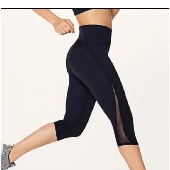 lululemon athletica Black Mesh Panel Leggings - Picture 2 of 11
